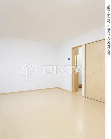 Newly built living room dining kitchen 32747896