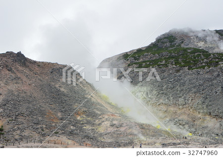 Mt. Iwo "Atosanupuri" (Hokkaido-gun, Kawakami-gun) Mt. Iwo "Atosanupuri" (Hokkaido-gun, Kawakami-gun) 32747960