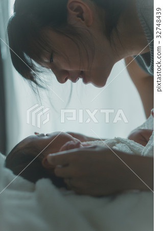 baby, infant, mother and child 32748439