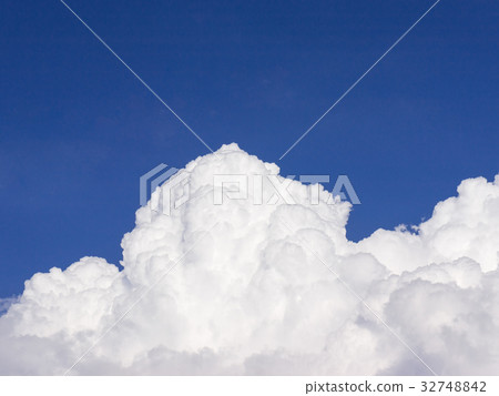 Cloud cover 32748842