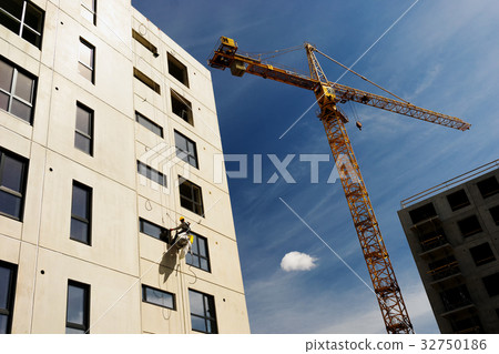 Construction of apartment buildings 32750186