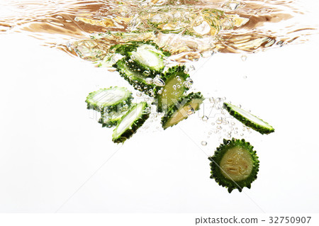 水下夏季蔬菜 水下夏季蔬菜 32750907