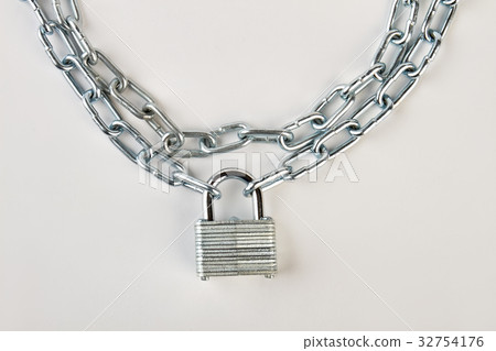 Closeup of chain with lock. Closeup of chain with lock. 32754176