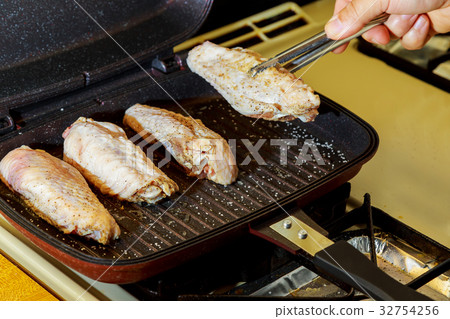 Delicious soft juicy melting chicken grilled Delicious soft juicy melting chicken grilled 32754256