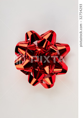 Red Christmas bow isolated. 32754293