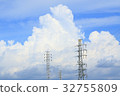 Clouds in the blue sky of summer 32755809
