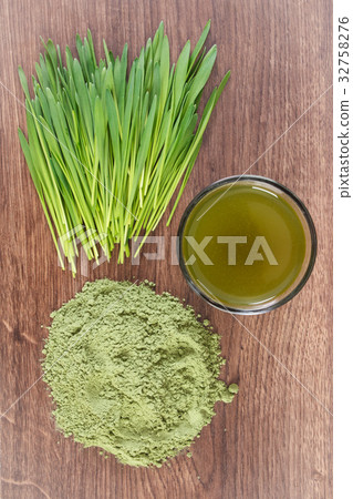 Barley grass with beverage and young powder barley Barley grass with beverage and young powder barley 32758276