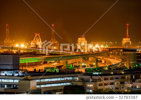 [Kanagawa Prefecture] Urban landscape 32763387