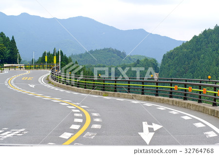 A continuous curve A road b 32764768