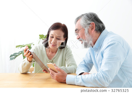 Senior Lifestyle Senior Lifestyle 32765325