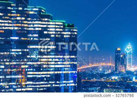Cityscape view of modern office business building Cityscape view of modern office business building 32765798
