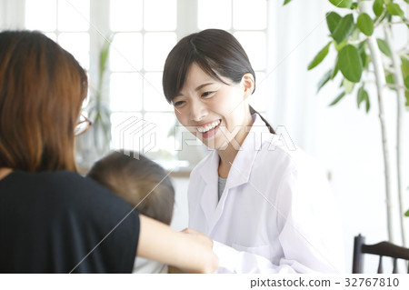 Medical, pediatrician image, pediatric care Medical, pediatrician image, pediatric care 32767810