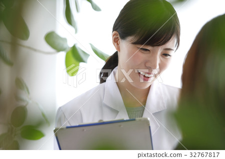 Medical, pediatrician image, pediatric care 32767817