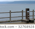 Lake shore of Lake Shikotsu 32768928