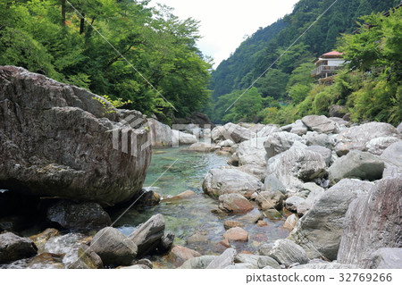 Niigawamachi Yasui Valley 32769266