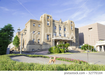 Kagoshima-shi central public hall 32770184