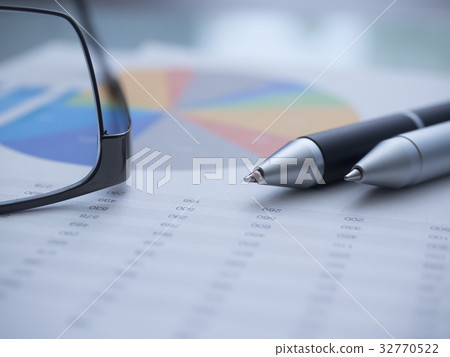 Business image · graph · glasses Business image · graph · glasses 32770522