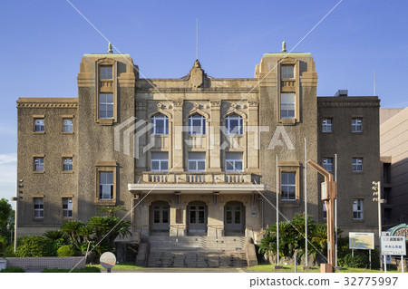 Kagoshima-shi central public hall 32775997