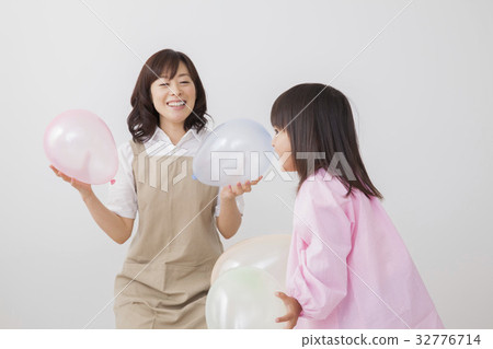 托兒所 托兒所 32776714