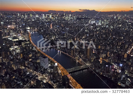 City night view / Aerial view City night view / Aerial view 32778463
