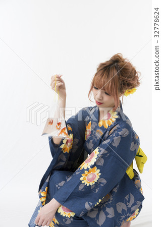 與金魚的浴衣gal 照片素材 圖片 圖庫