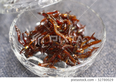 Squid nails 32780029