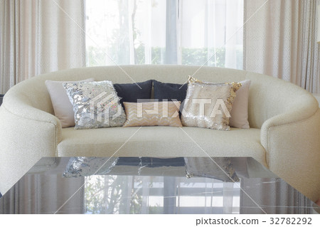 Round shape sofa with luxury style pillows Round shape sofa with luxury style pillows 32782292