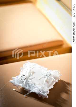 Bridal material image Bridal material image 32782472