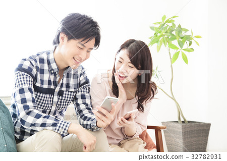 夫婦夫婦婦女家庭男性 32782931