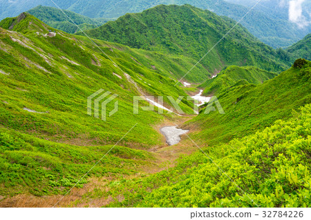 Hoki Oyama Utopia, the ridgeline of Zohigahana to Tengugamine ※There is shooting position information in the comment section of the work Hoki Oyama Utopia, the ridgeline of Zohigahana to Tengugamine ※There is shooting position information in the comment section of the work 32784226
