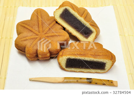 Momiji Manju Momiji Manju 32784504