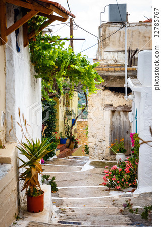 Narrow street in the village of Kritsa, Crete Narrow street in the village of Kritsa, Crete 32785767