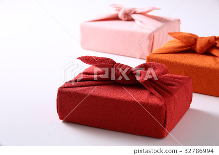 Gifts, gifts image 32786994