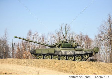 Russian tank T-72 32787503