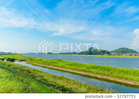 從福岡縣Onga河看的夏天天空 32787755