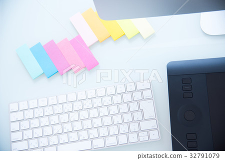 商務辦公桌設計 32791079