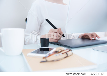 Business desk design Business desk design 32791168