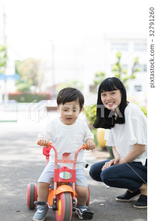 Mothers 32791260