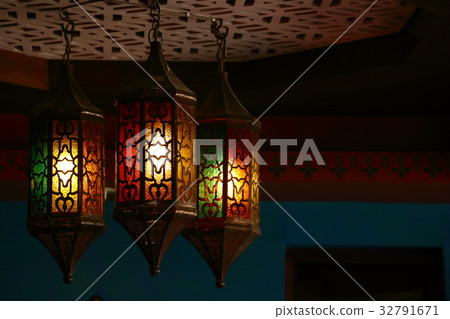 beautiful vintage lantern hanging, ramadan light beautiful vintage lantern hanging, ramadan light 32791671