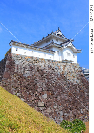 Inari-tei (Maizuru Castle Park) Inari-tei (Maizuru Castle Park) 32795271