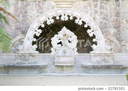 Portal of the Guardians at Quinta de Regaleira 32795381