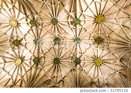 Inside the Jeronimos monastery (Lisbon, Portugal) Inside the Jeronimos monastery (Lisbon, Portugal) 32795510