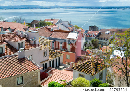 Lisbon from Castelo de Sao Jorge (Portugal) Lisbon from Castelo de Sao Jorge (Portugal) 32795534
