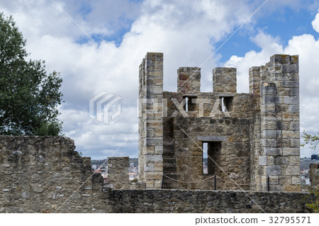 Castelo de Sao Jorge (Portugal) Castelo de Sao Jorge (Portugal) 32795571