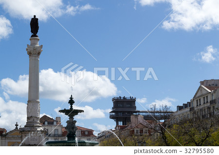 Monument to Pedro IV at the Rossio square Monument to Pedro IV at the Rossio square 32795580