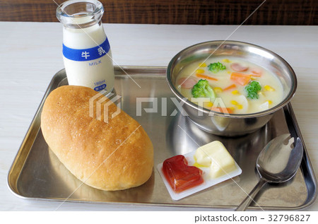 Coppe麵包和奶油燉午餐 Coppe麵包和奶油燉午餐 32796827