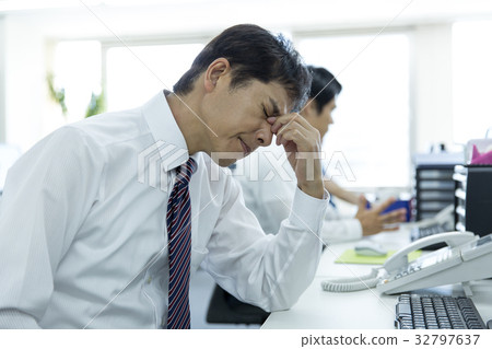 眼疲勞商人 32797637