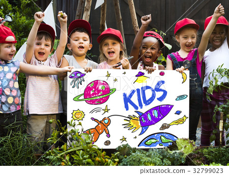Children with a space concept study Children with a space concept study 32799023