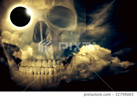 Scientific natural phenomenon. Total solar eclipse 32799865
