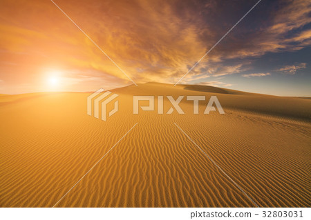 Beautiful views of the Gobi desert. Mongolia. 32803031